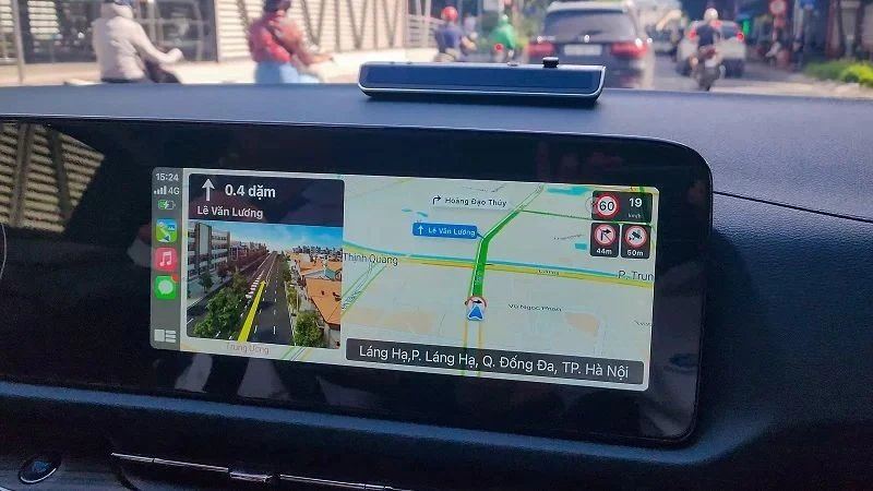 vietmap live trên màn hình carplay mercedes thực tế