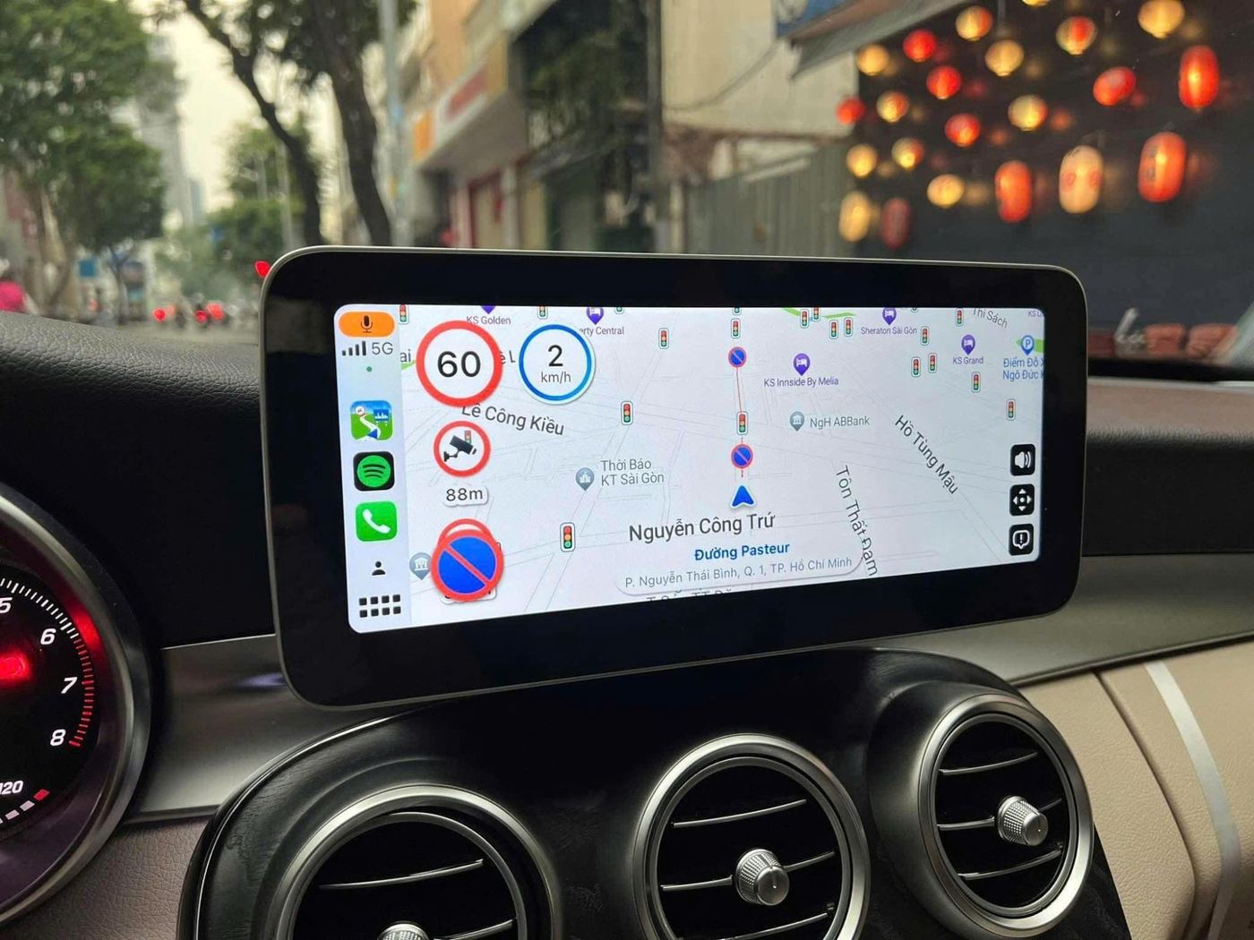 vietmap live cảnh báo camera phạt nguội tphcm mercedes